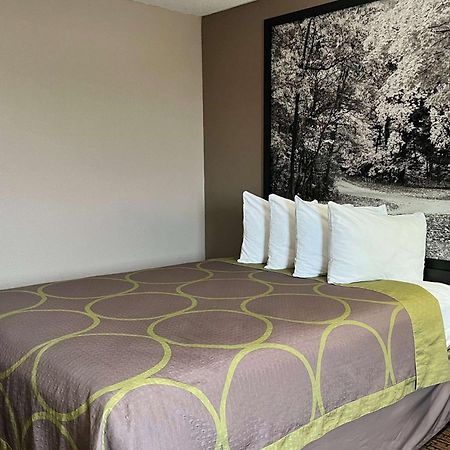 Super 8 By Wyndham Indianapolis Emerson Extérieur photo