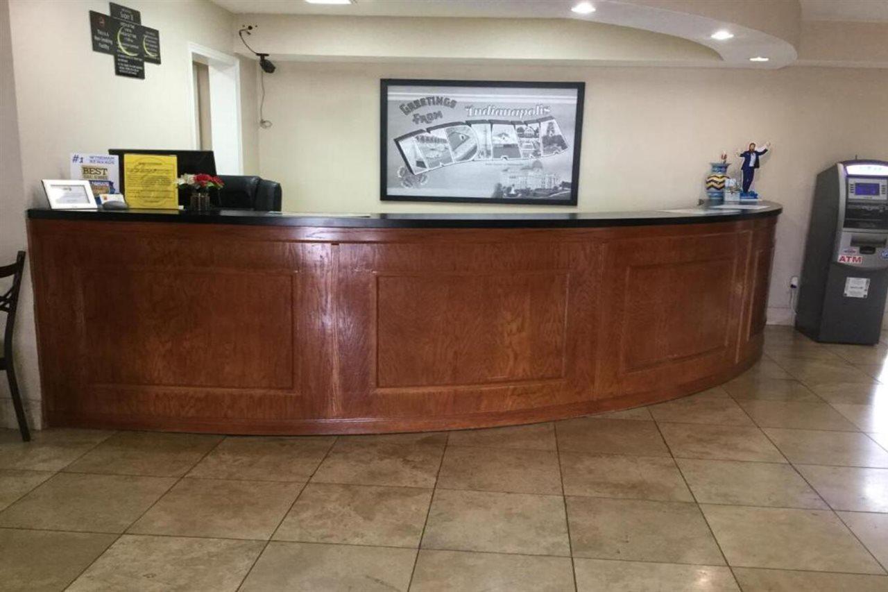 Super 8 By Wyndham Indianapolis Emerson Extérieur photo