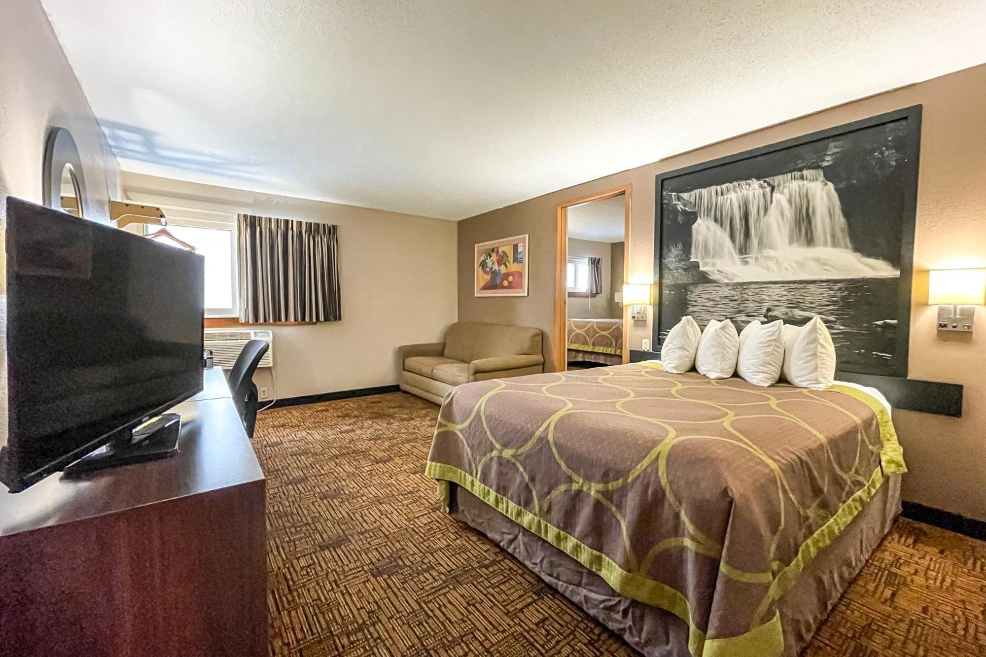 Super 8 By Wyndham Indianapolis Emerson Extérieur photo
